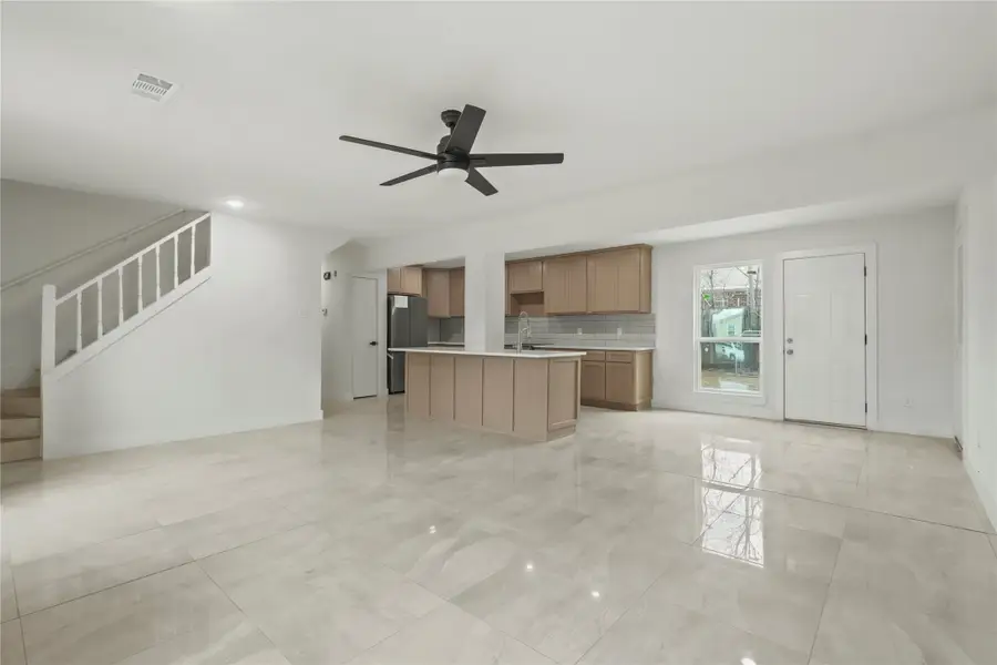 1934 Creek Wood Court, Irving, TX 75060 - #3