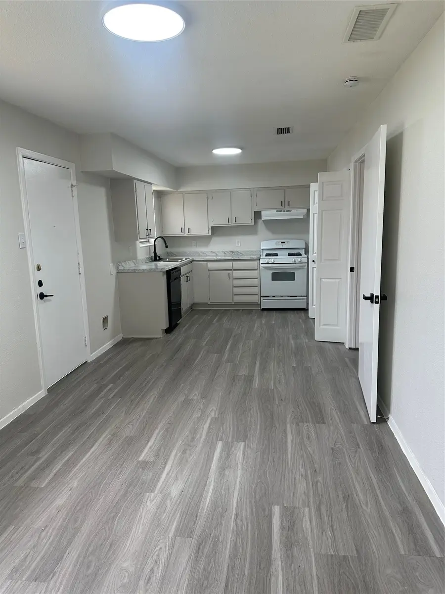 1310 Summit Street, Mesquite, TX 75149 - #2