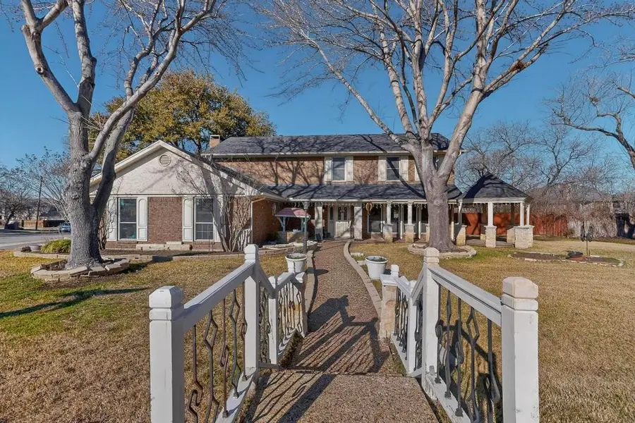 100 Fieldcrest Loop, Coppell, TX 75019 - #2