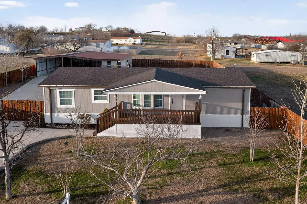 819 Hoss Road, Sanger, TX 76266 - #1