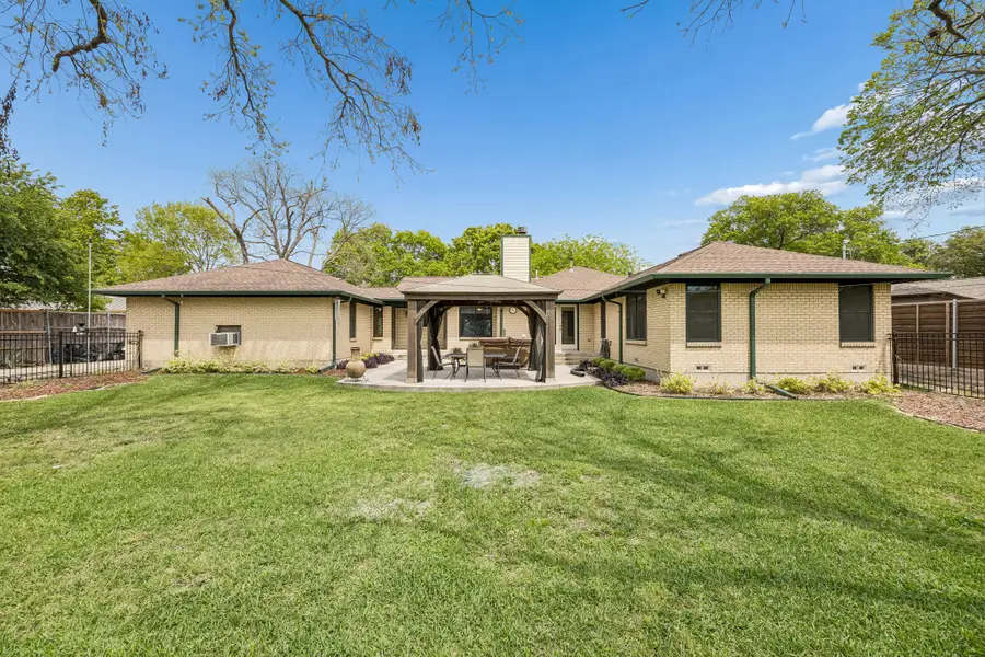 1131 Wicklow Drive, Dallas, TX 75218 - #2