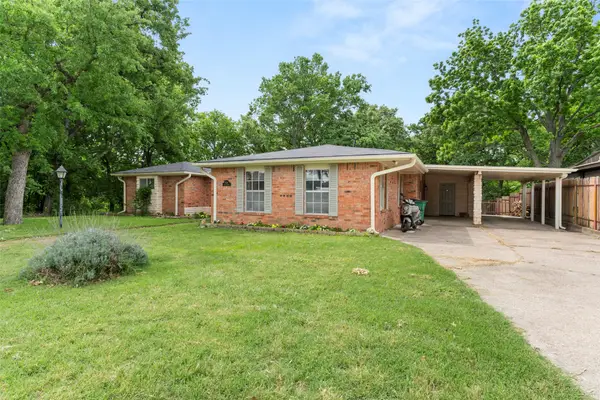 1010 Nina Street, Bowie, TX 76230