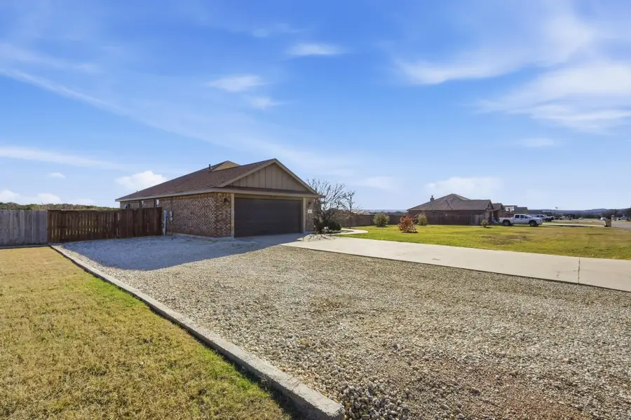 207 Countryside Drive, Tuscola, TX 79562 - #2