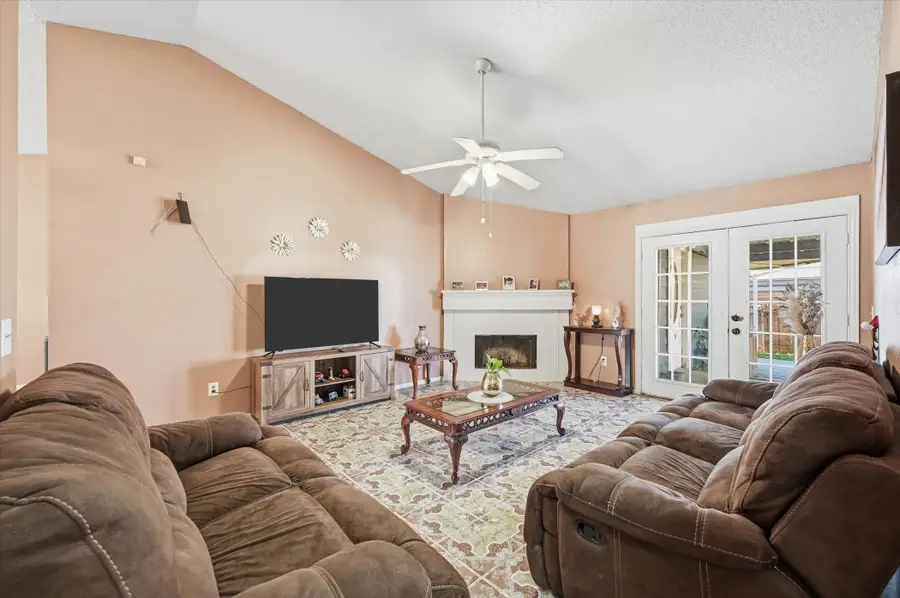 919 Brae Loch Drive, Dallas, TX 75217 - #3