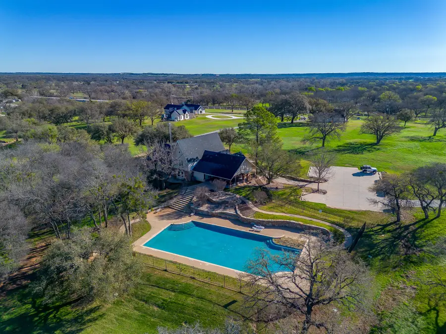 657 S Sugartree Drive, Lipan, TX 76462 - #2