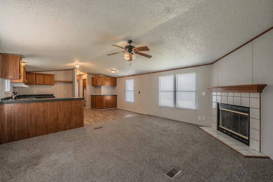 912 Skylark Drive, Granbury, TX 76049 - #2