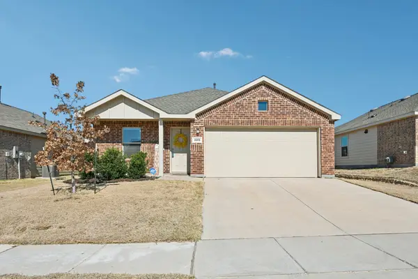 8313 Grand Oak Road, Fort Worth, TX 76123