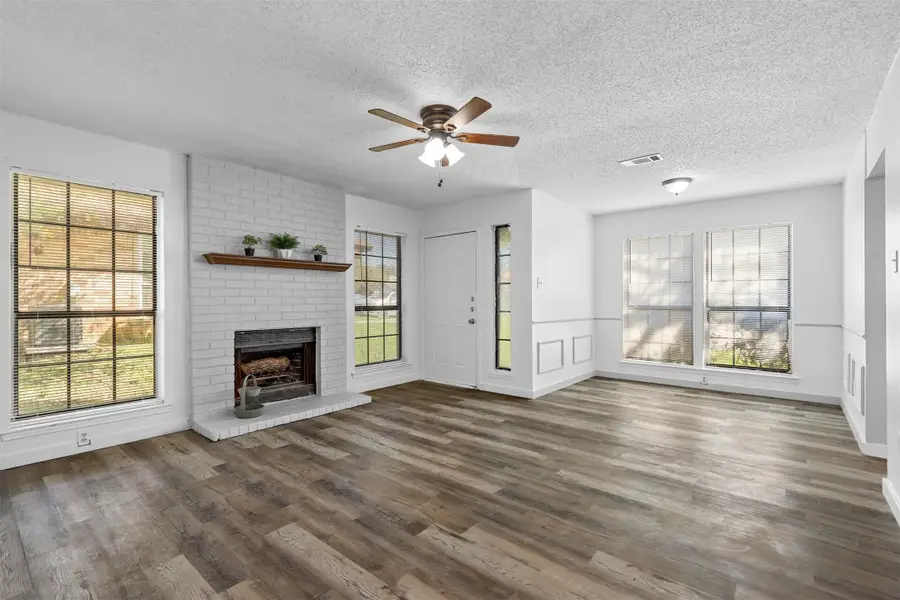 100 & 102 Oakwood Lane, Kennedale, TX 76060 - #3