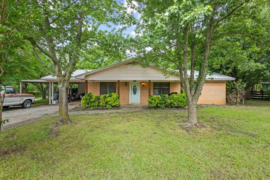 201 S Caney Street, Dodd City, TX 75438 - #2