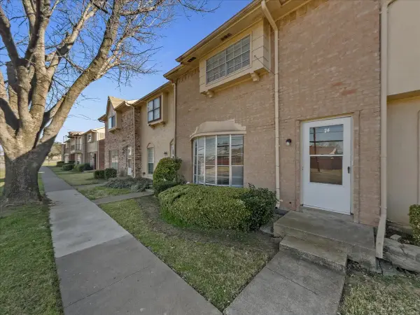 74 E Mountain Creek Court #2, Grand Prairie, TX 75052