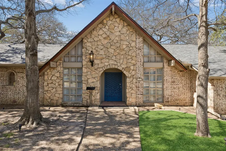 1717 Live Oak Drive, Irving, TX 75061 - #2