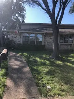 10504 Berry Knoll Drive, Dallas, TX 75230