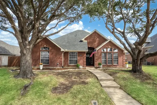 2059 Birchwood Court, Lewisville, TX 75067