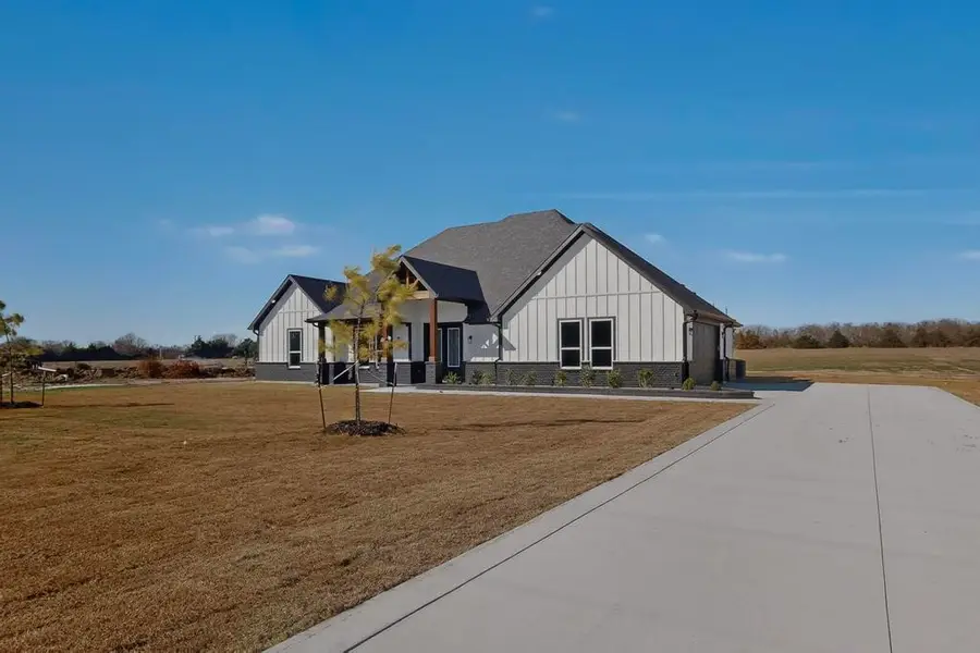 190 County Road 4615, Wolfe City, TX 75496 - #2