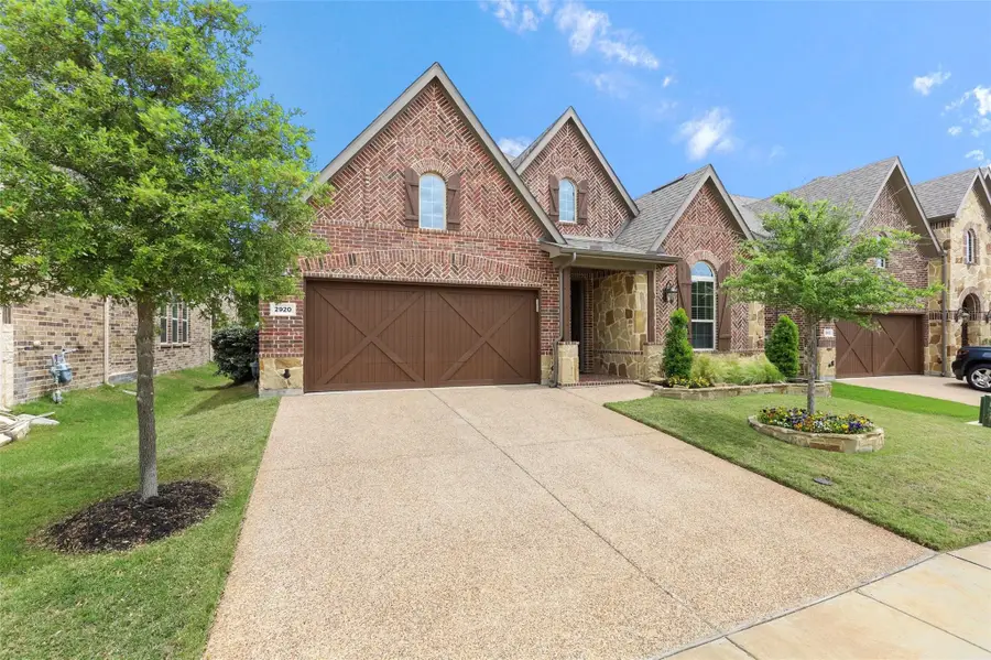 2920 Nottingham Court, Roanoke, TX 76262 - #2