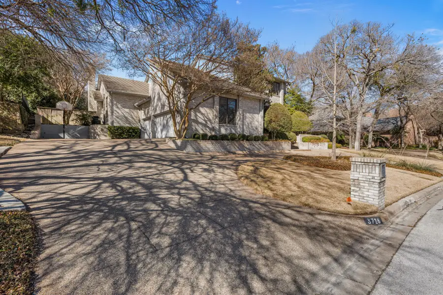 3716 Briarhaven Road, Fort Worth, TX 76109 - #3