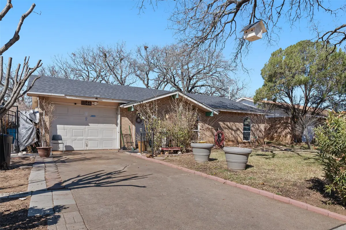 1144 Woodmere Drive, Lewisville, TX 75067 - #1