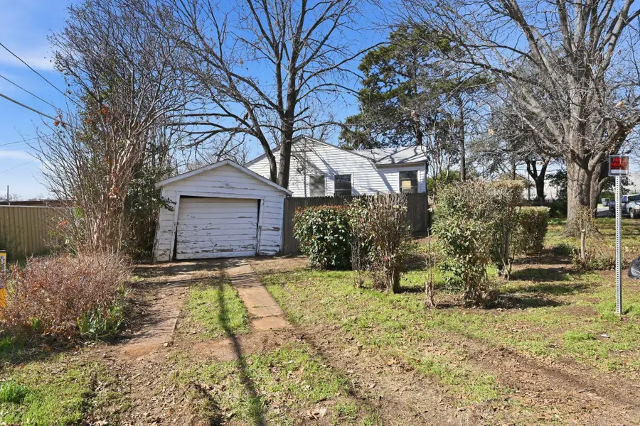 4242 Aero Drive, Dallas, TX 75209 - #3