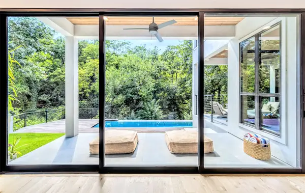 655 Kessler Reserve Court, Dallas, TX 75208