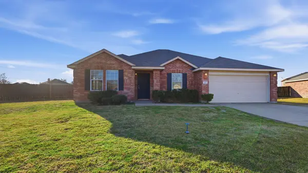 101 Long Prairie Drive, Forney, TX 75126