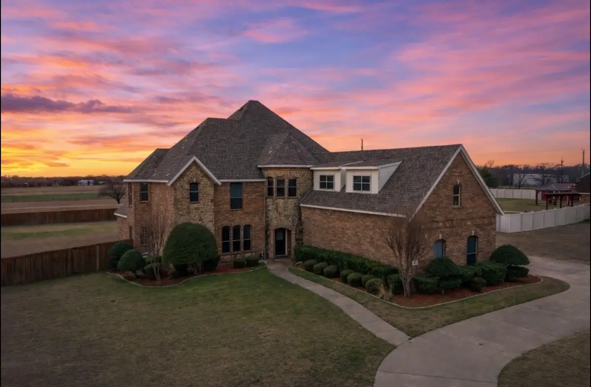 105 Kelly Drive, Waxahachie, TX 75167 - #1
