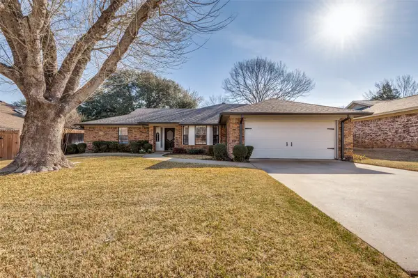 7312 Hialeah Circle W, North Richland Hills, TX 76182