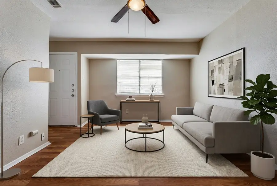 605 Rosewood Hills Drive, Garland, TX 75040 - #2