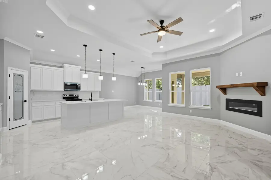 2513 Laurel Street, Grand Prairie, TX 75050 - #3