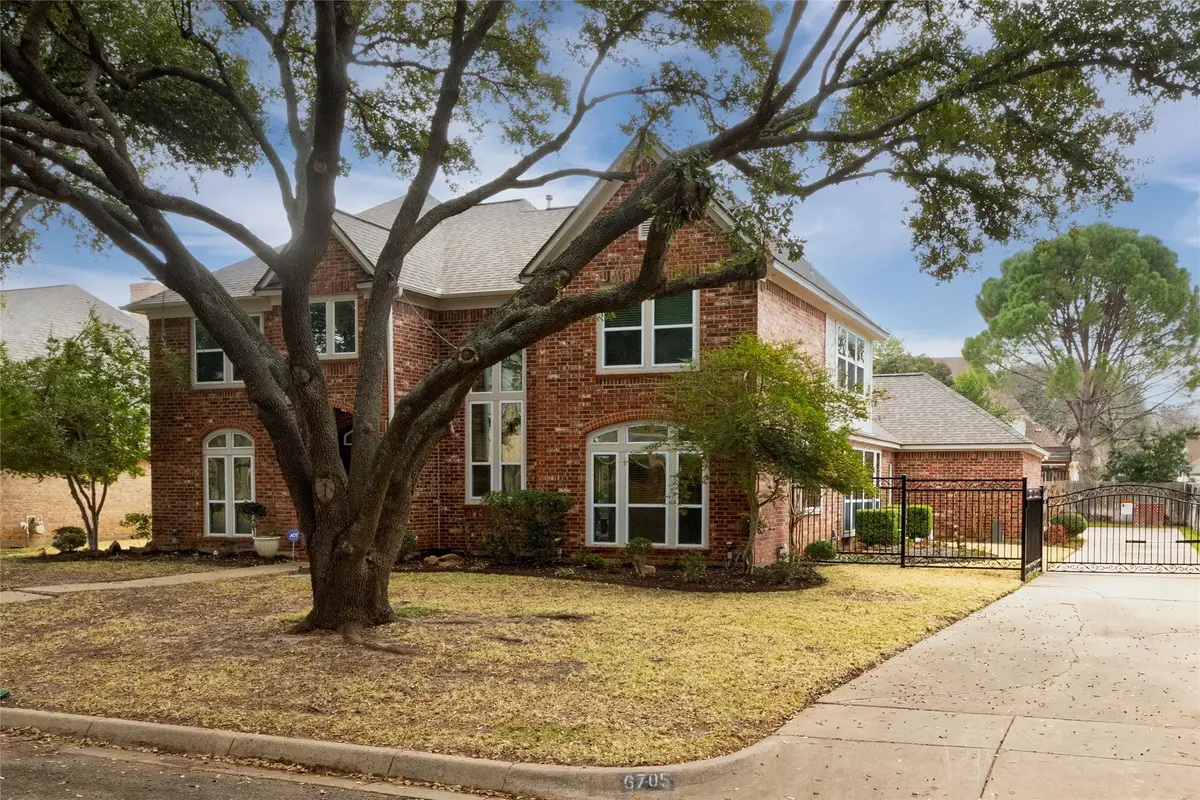 6705 Savannah Lane, Fort Worth, TX 76132 - #1