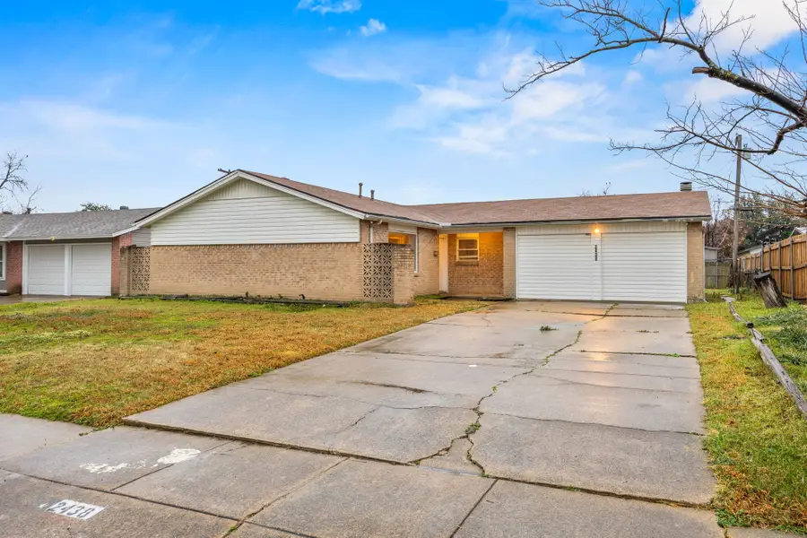 2438 Lasalle Drive, Irving, TX 75062 - #2