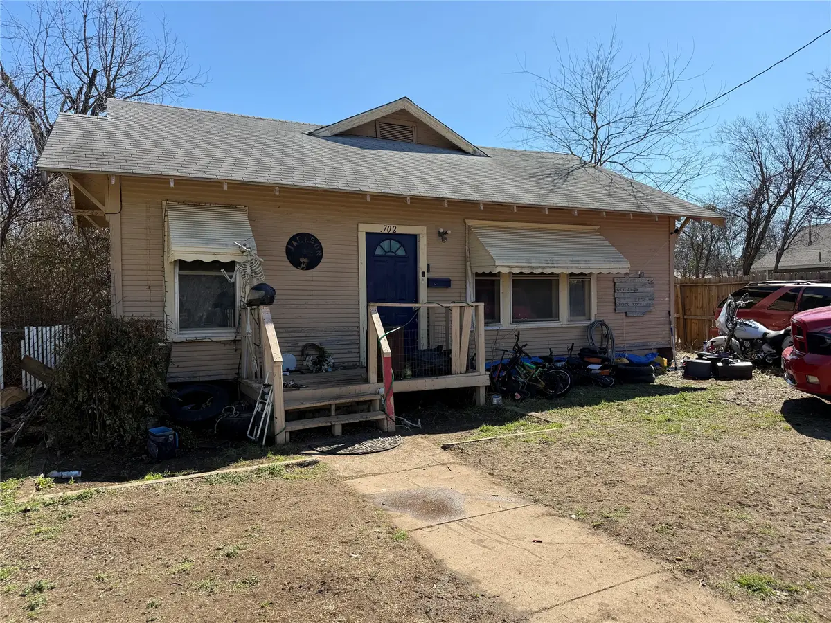 1702 Avenue C, Brownwood, TX 76801 - #1
