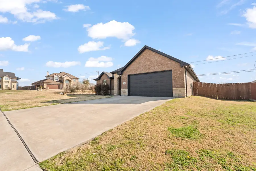 1601 Summercrest Drive, Cleburne, TX 76033 - #3
