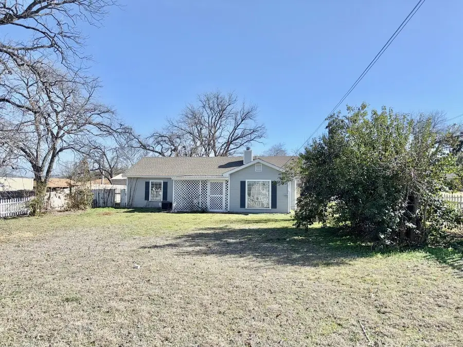 102 S Avenue Q, Clifton, TX 76634 - #3