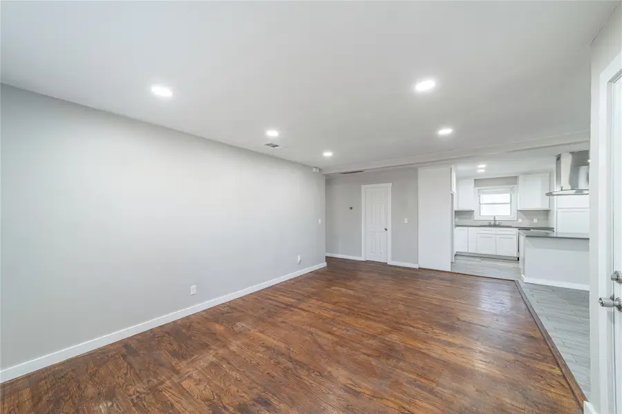 2417 Fonville Dr, Dallas, TX 75227 - #3