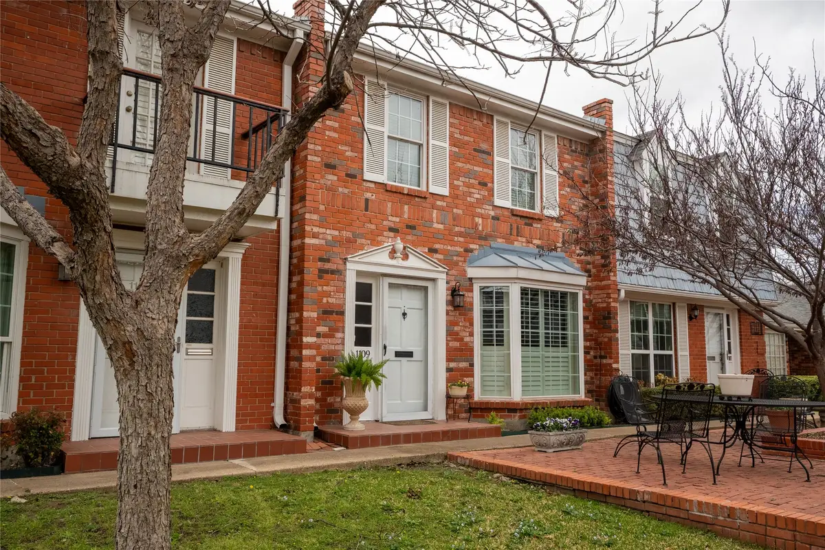 1109 Roaring Springs Road #1109, Fort Worth, TX 76114 - #1