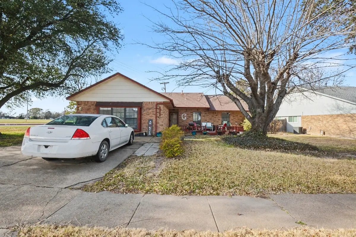 1108 Savannah Drive, Ennis, TX 75119 - #1