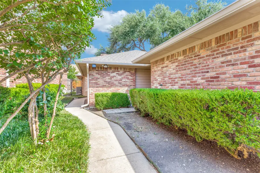 9519 Park Highlands Drive, Dallas, TX 75238 - #2