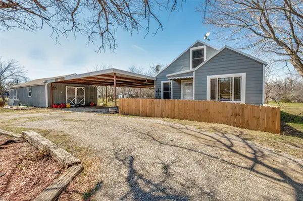 5705 Regalview Drive, Joshua, TX 76058