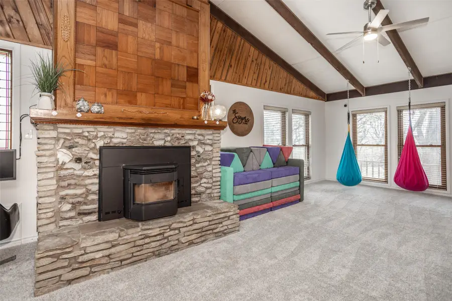 231 Hickory Street, Lindsay, TX 76250 - #2