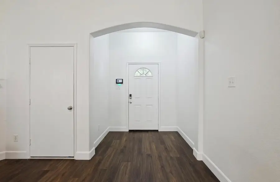 1446 Sax Leigh Drive, Dallas, TX 75241 - #2