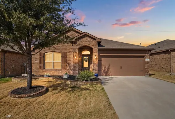 729 Key Deer Drive, Burleson, TX 76028