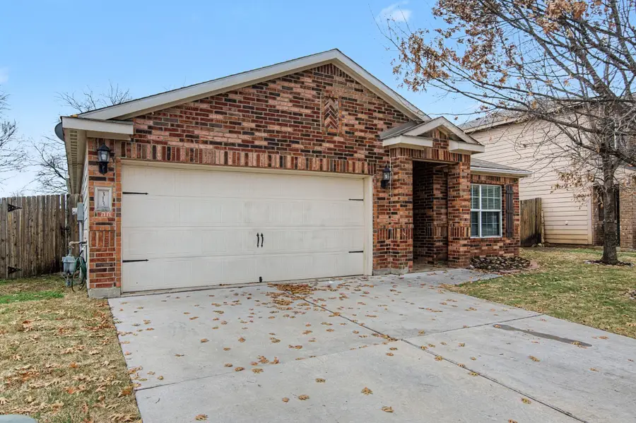 313 Misty Mountain Drive, Fort Worth, TX 76140 - #2
