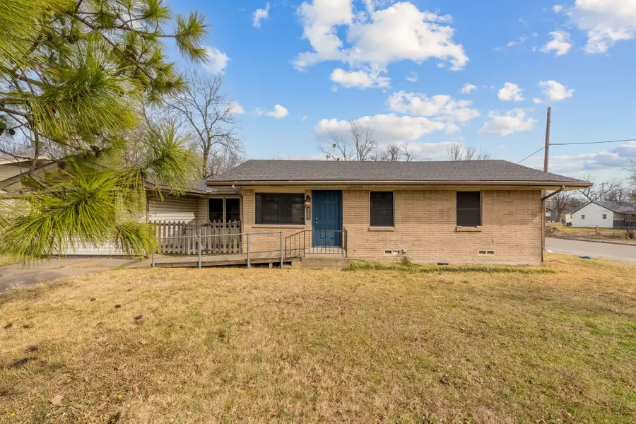 4217 King Street, Greenville, TX 75401 - #2