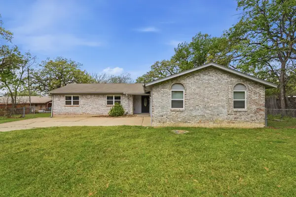 6246 Guilford Street, Forest Hill, TX 76119