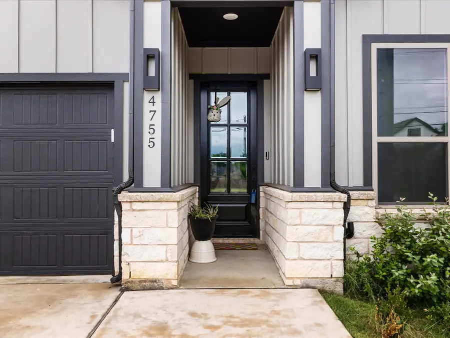 4755 Ramey Avenue, Fort Worth, TX 76105 - #3