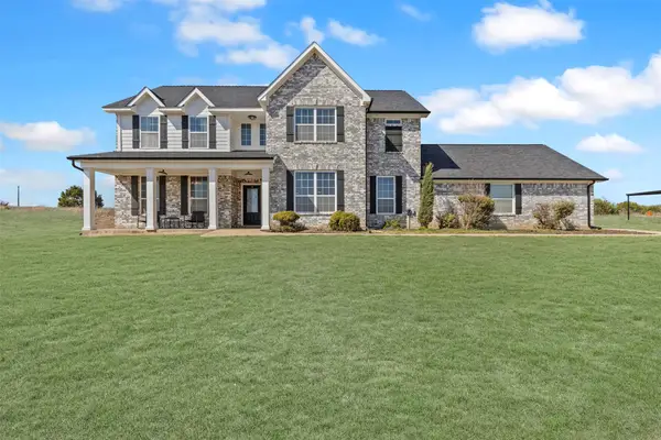 788 W Canyon Creek Lane, Weatherford, TX 76087