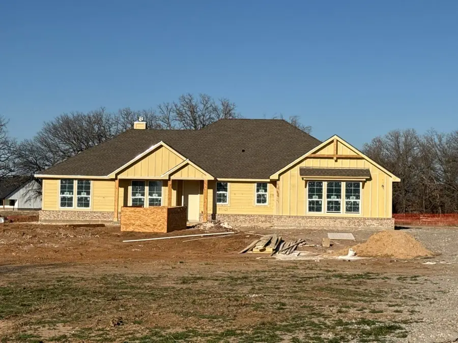 156 Oak Grove Way, Springtown, TX 76082 - #2