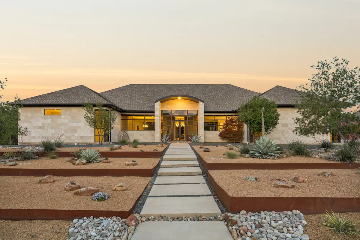 3706 Post Oak Trail, Corinth, TX 76210 - #1