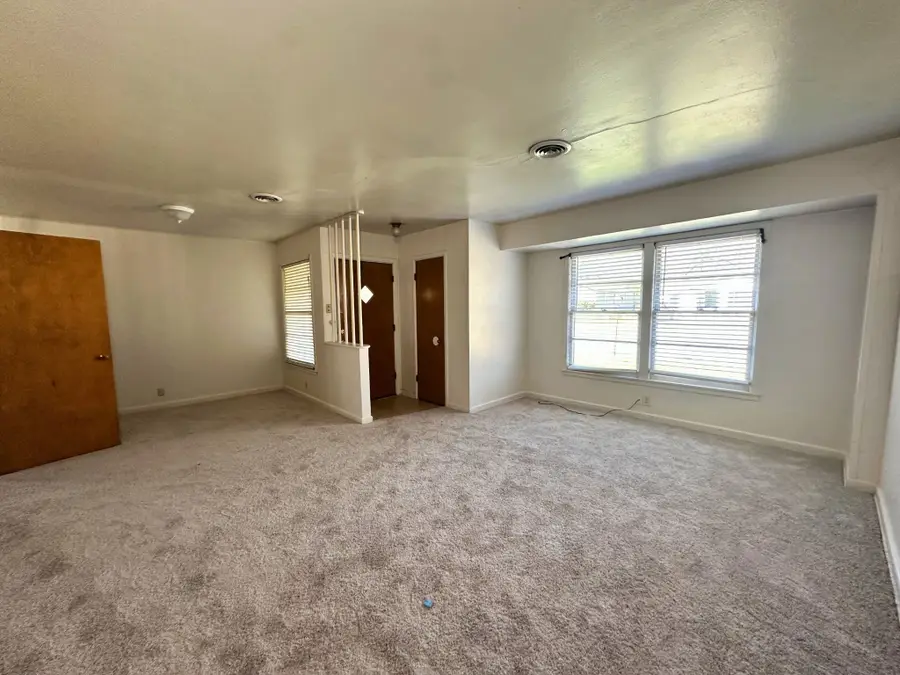 809 Crescent Street, Denton, TX 76201 - #3