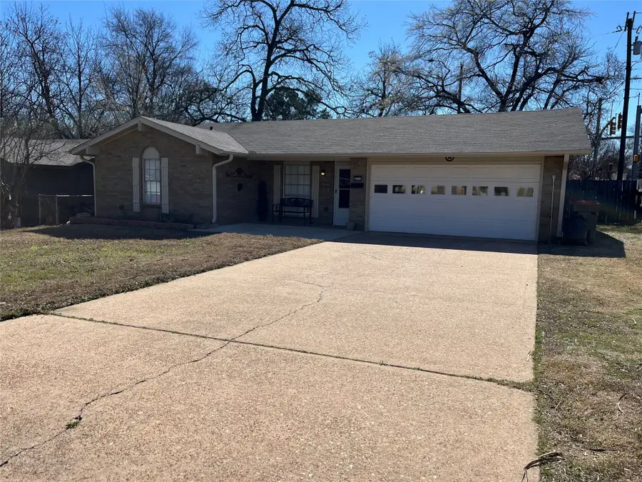 2010 Kyle Drive, Paris, TX 75460 - #2